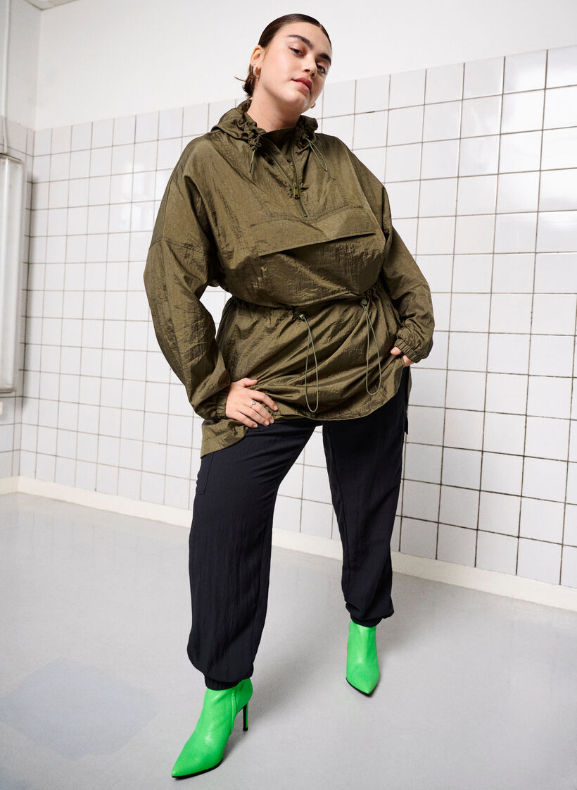 Pitk&auml; anorakki hupulla ja taskulla, Grape Leaf, Image image number 0