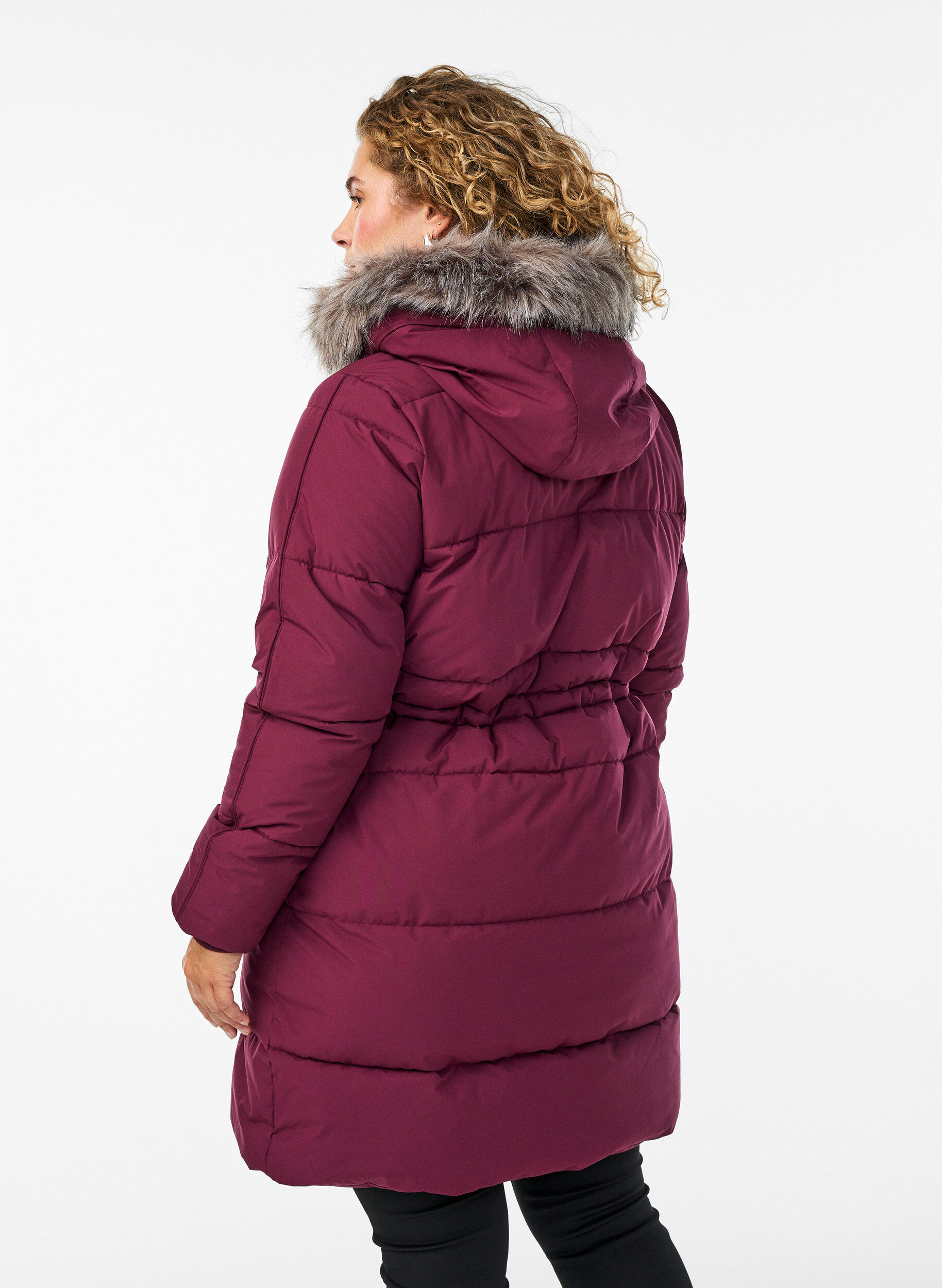 Zizzi Vedenkest&auml;v&auml; parka tekoturkiskauluksella, Tumma Bordeaux, Model image number 2