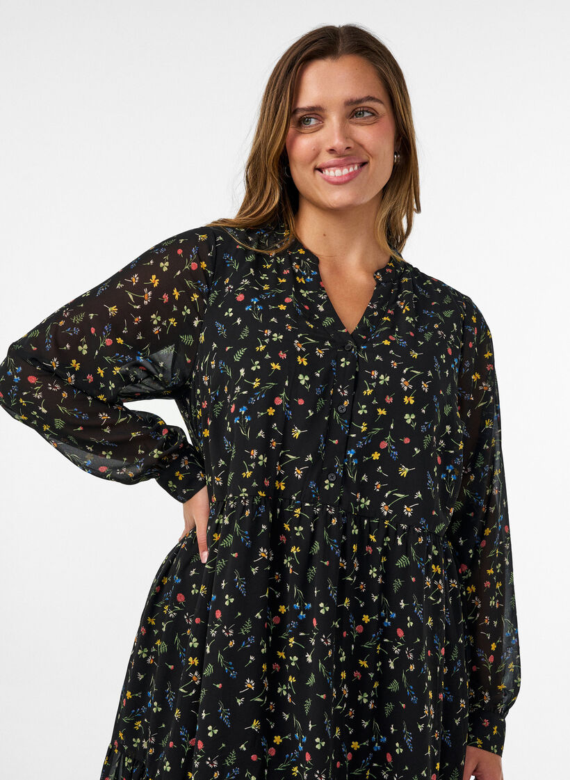 Mekko kokoprintill&auml; ja r&ouml;yhel&ouml;kerroksella, Musta, Model image number 2
