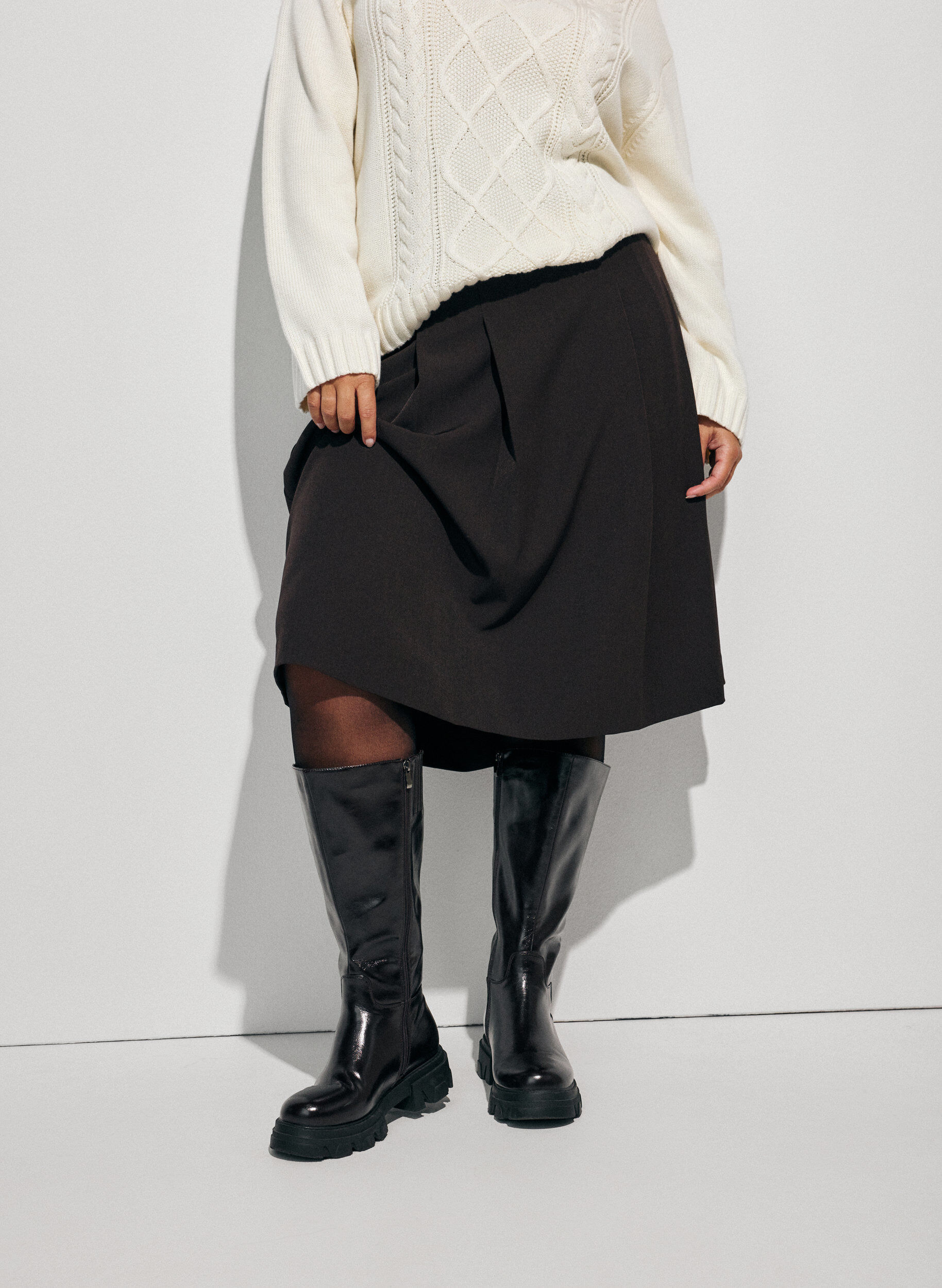 ZizziPolvimittainen A-linjainen hame, Ruskea, Model image number 2