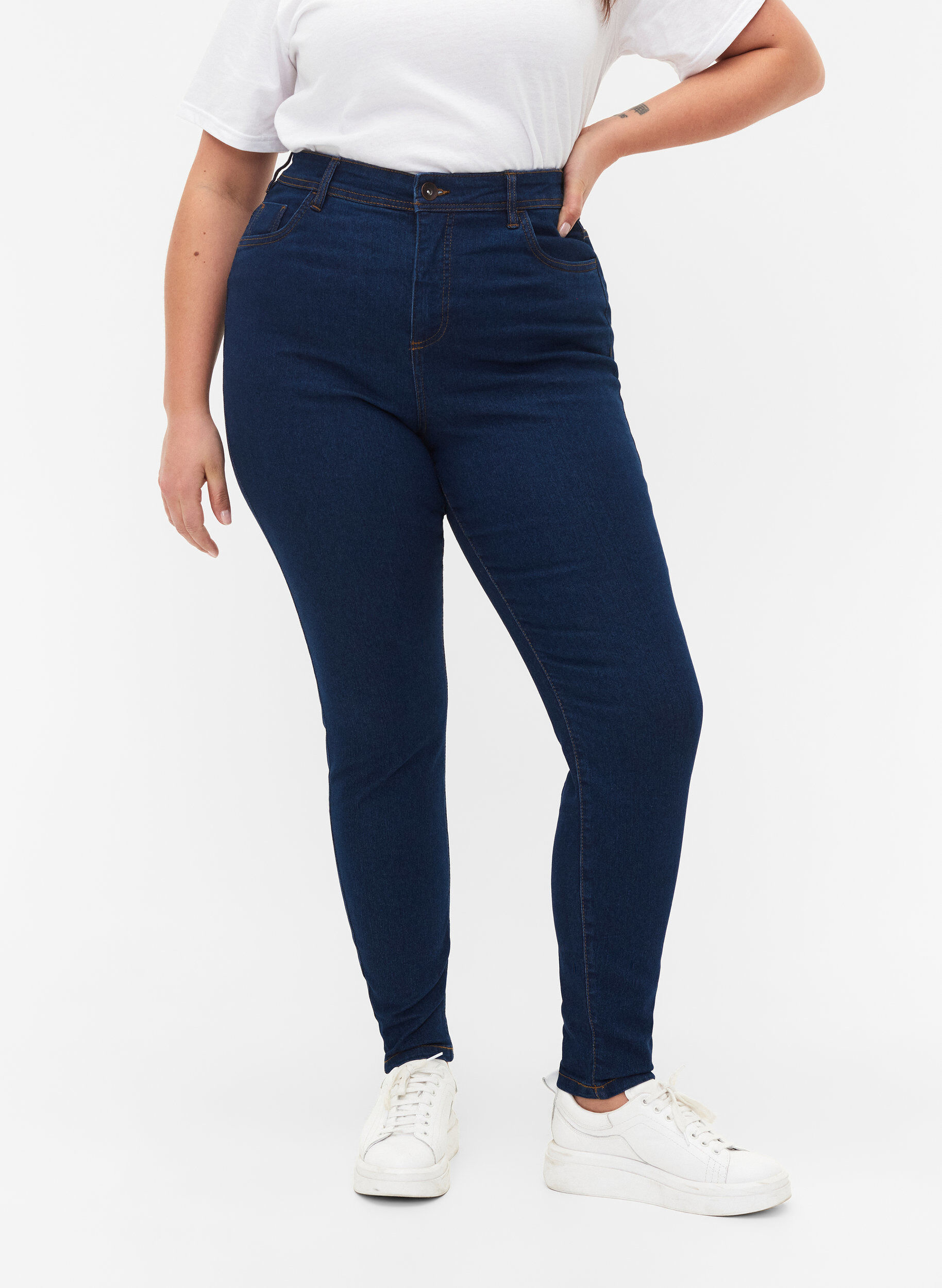 ZizziFarkut super slim fit -mallissa, Sininen, Model image number 3