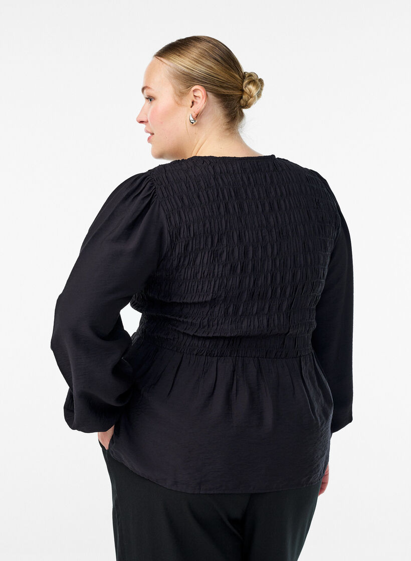 Pusero smokkiosalla ja pitkill&auml; hihoilla, Musta, Model image number 2