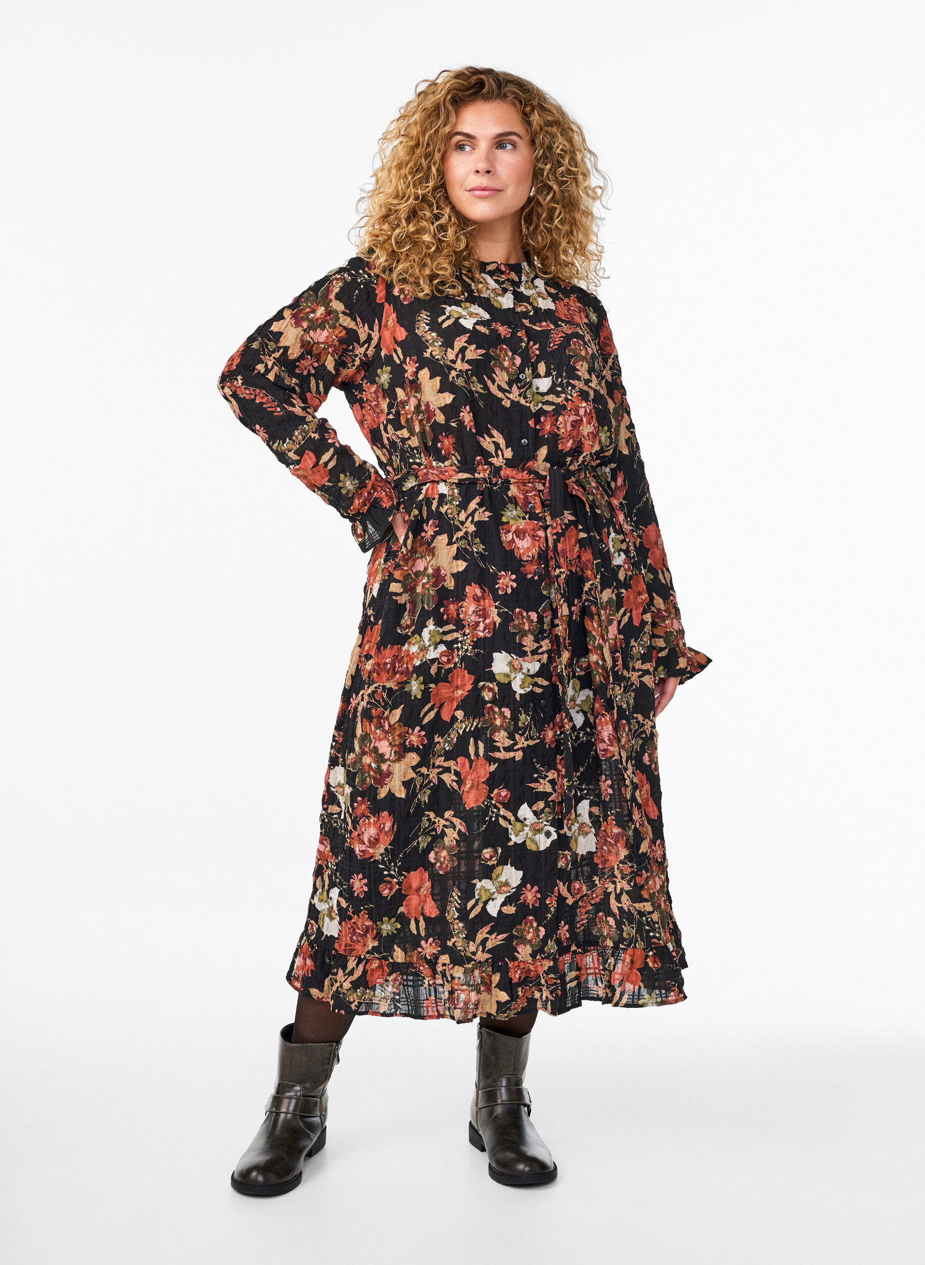ZizziMidimekko kukkakuviolla ja irrotettavalla solmuvy&ouml;ll&auml;, Musta, Model image number 0