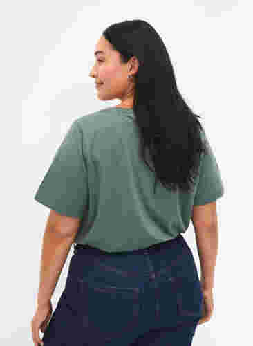 FLASH - T-paita kuvalla, Balsam Green, Model image number 1