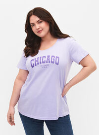 Puuvillainen t-paita tekstiprintillä, Lavender W. Chicago, Model