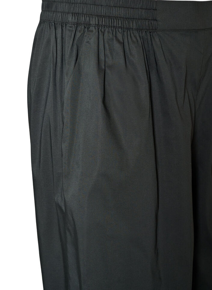 Culotte -housut joustavalla vy&ouml;t&auml;r&ouml;ll&auml; ja leveill&auml; lahkeilla, Musta, Packshot image number 2