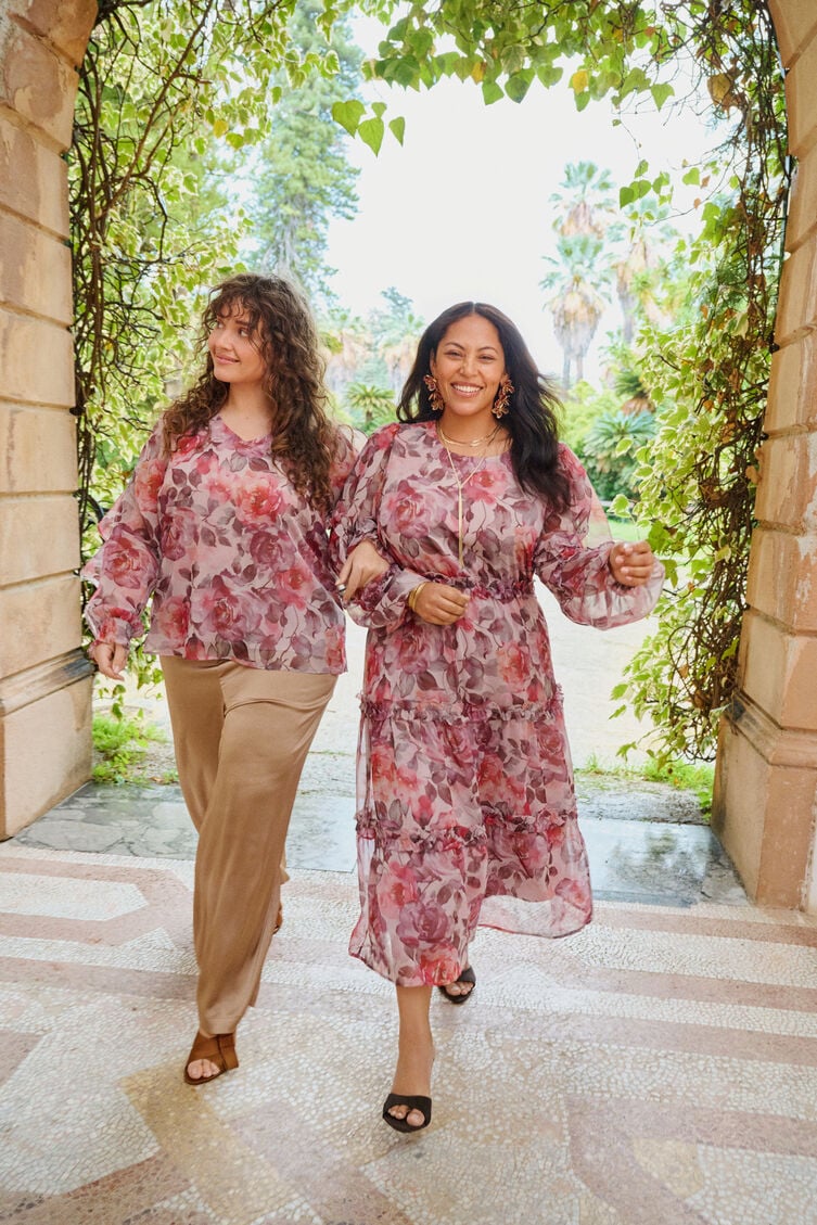 Kukkainen look, , Model