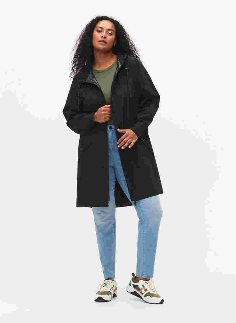 Sadetakki taskuilla ja hupulla, Black, Model image number 2
