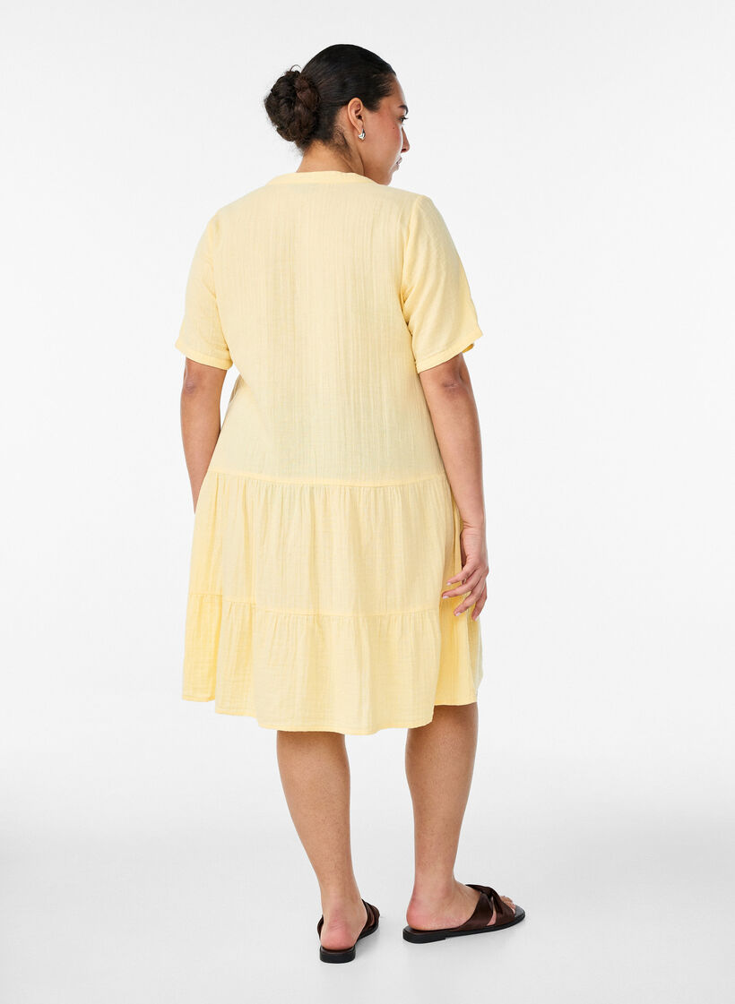 Lyhyt A-linjainen mekko puuvillamusliinista, Keltainen, Model image number 2
