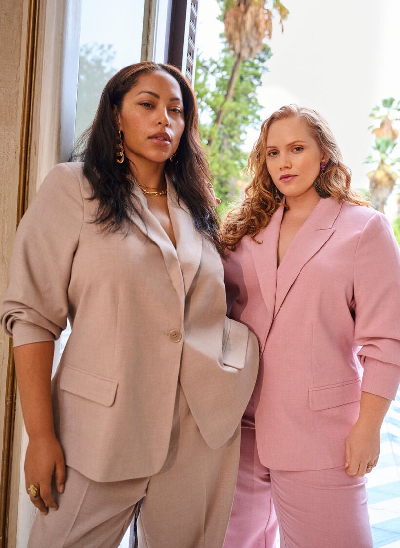 Klassinen bleiseri yhdell&auml; napilla ja taskuilla, Vaaleanpunainen, Image image number 0