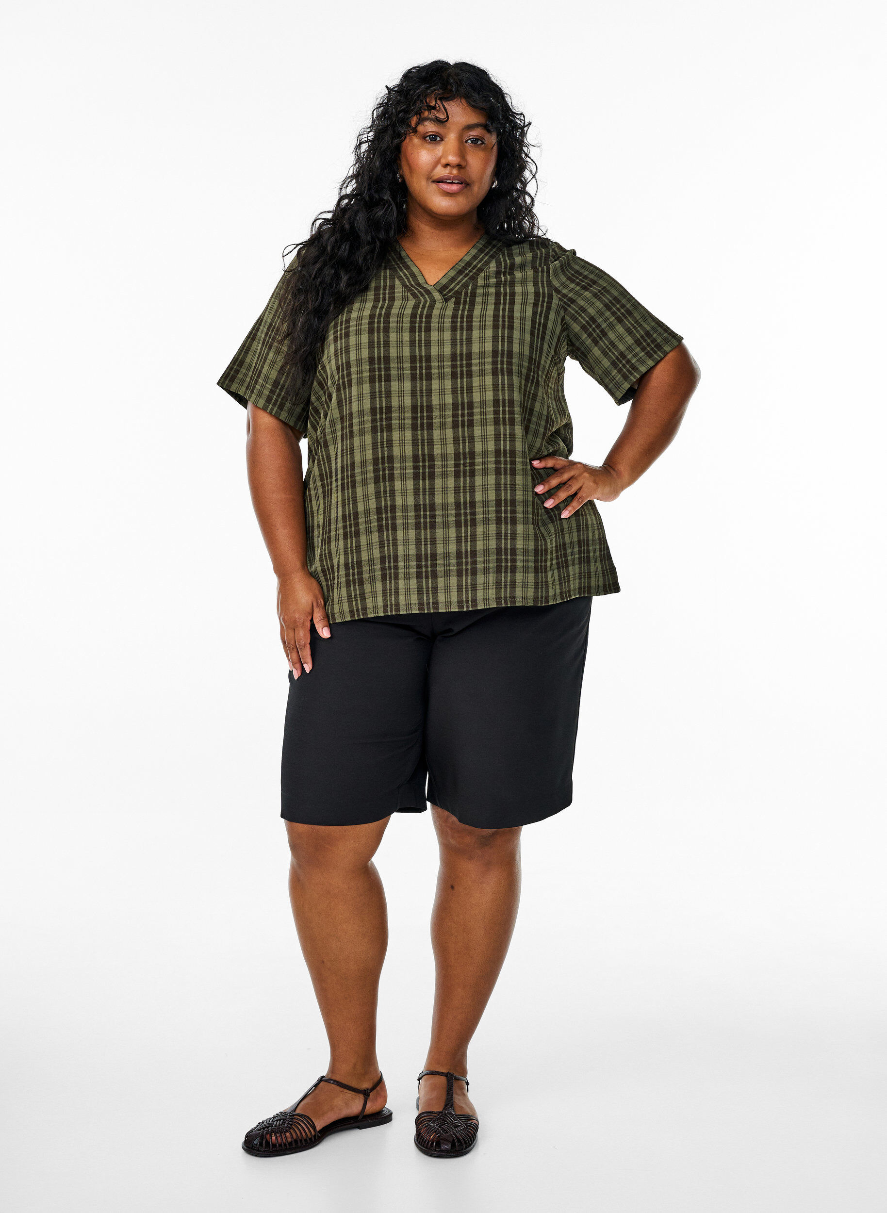 Zizzi Pusero, jolla on ruutukuvio ja V-p&auml;&auml;ntie, Vihre&auml;, Model image number 1