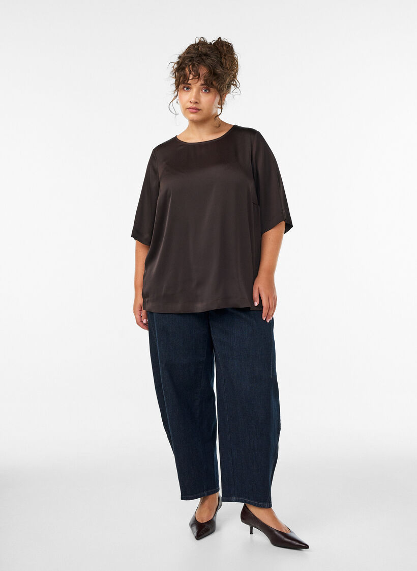 Satiinipusero kyyn&auml;rmittaisilla hihoilla, Ruskea, Model image number 1