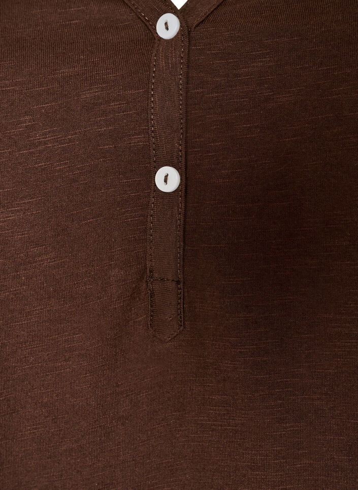 T-paita nappiyksityiskohdilla, Ruskea, Packshot image number 2