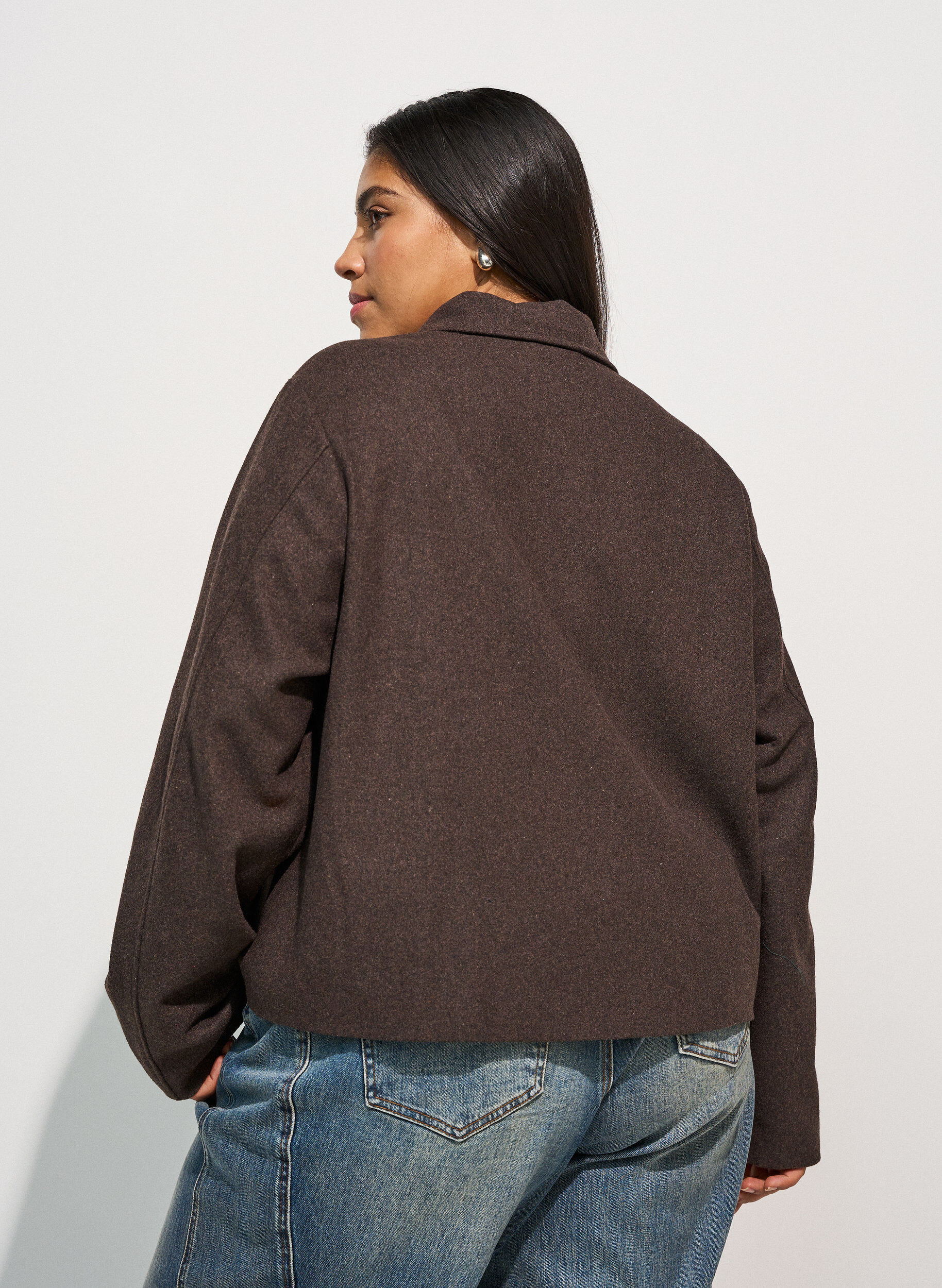 ZizziLyhyt takki paitakauluksella ja vetoketjulla, Ruskea, Model image number 2