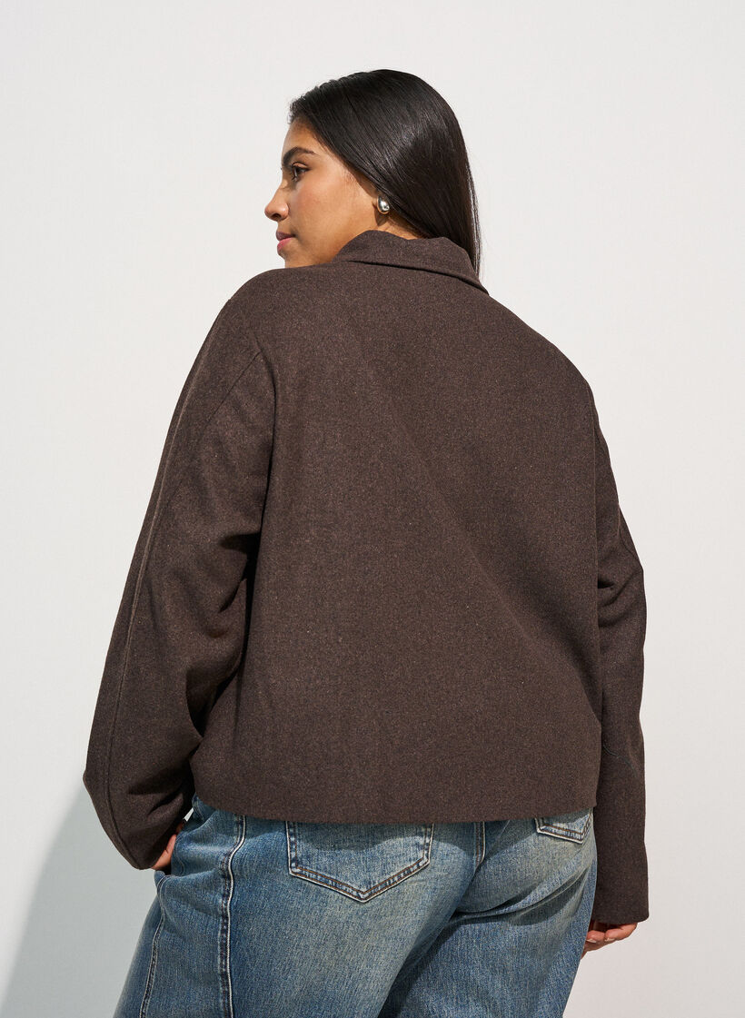 Lyhyt takki paitakauluksella ja vetoketjulla, Ruskea, Model image number 2