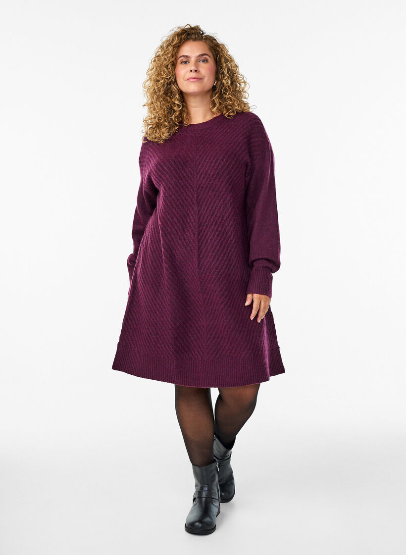 Lyhyt neulemekko V-muotoisella tekstuurikuviolla, Violetti, Model image number 1