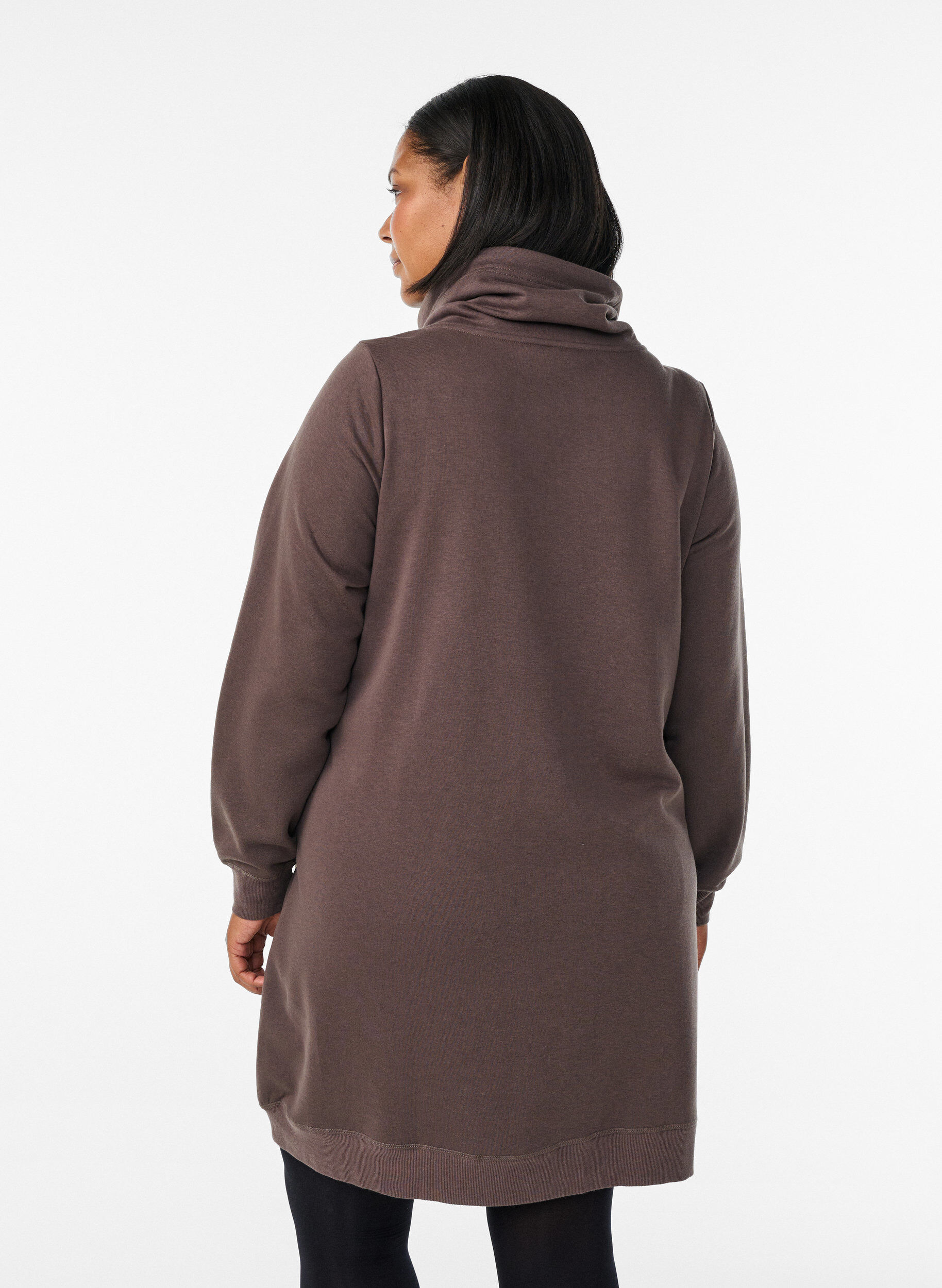 ZizziLyhyt swetarimekko korkealla kauluksella ja taskuilla, Ruskea, Model image number 2