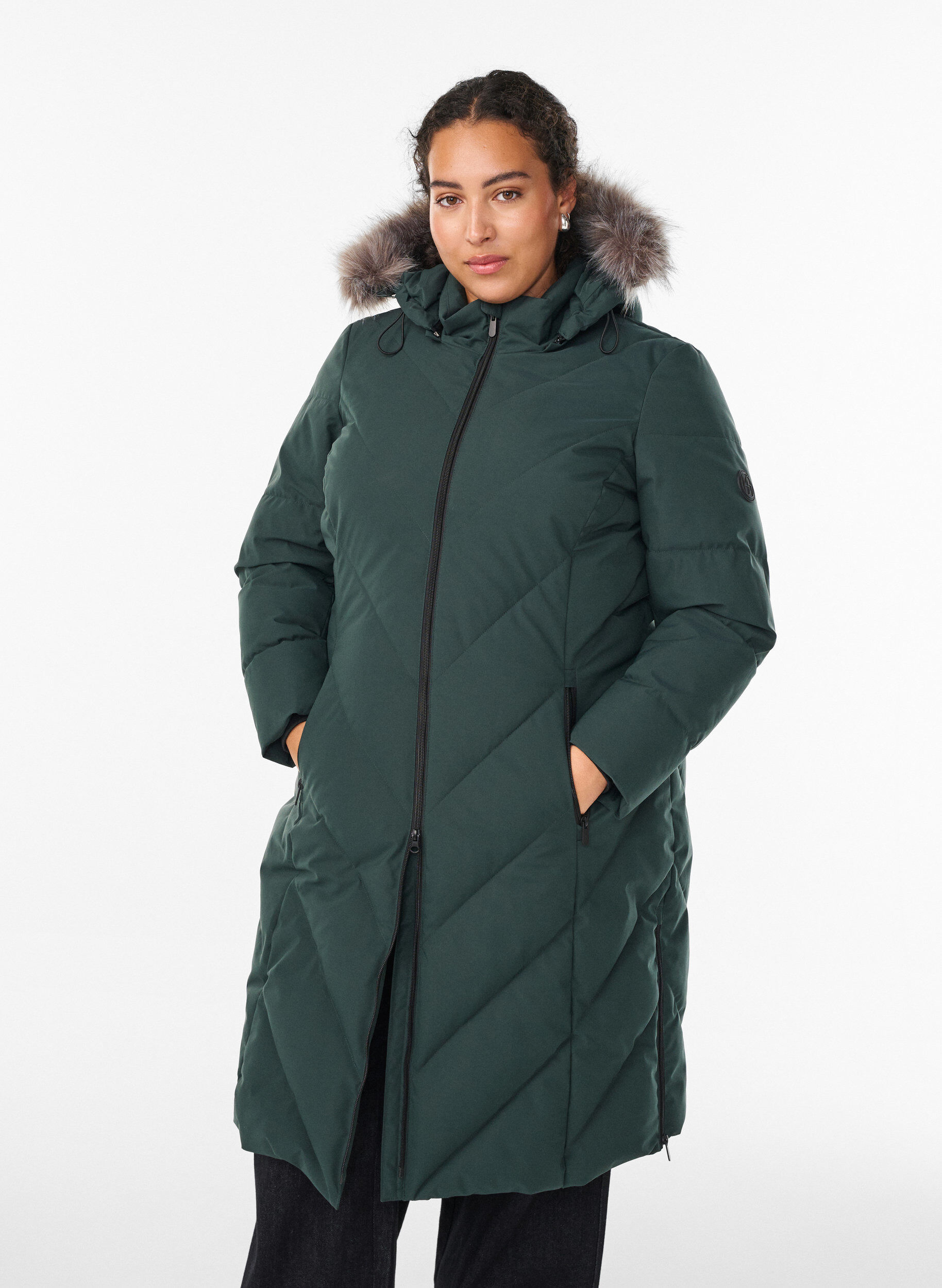 ZizziPitk&auml; talvitakki koukku-kiinnityksill&auml; ja tekoturkiskauluksella, Vihre&auml;, Model image number 0