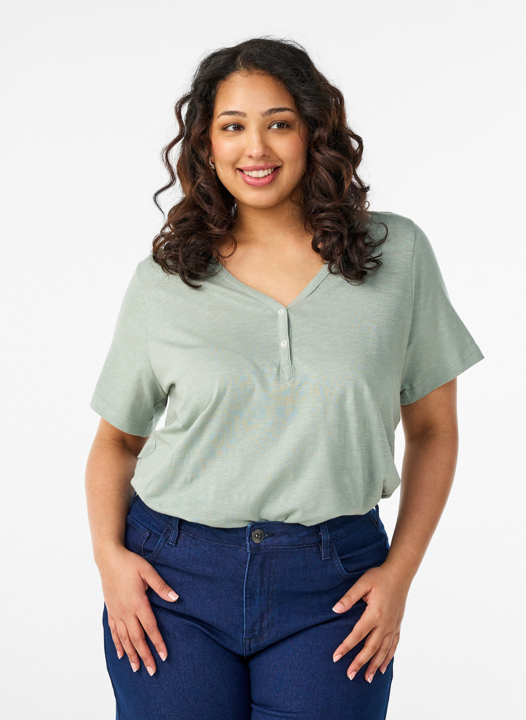 T-paita nappiyksityiskohdilla, Vihre&auml;, Model