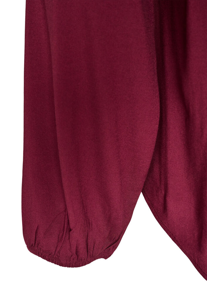Viskoosipusero V-p&auml;&auml;ntiell&auml; ja py&ouml;ristetyll&auml; helmalla, Punainen, Packshot image number 3