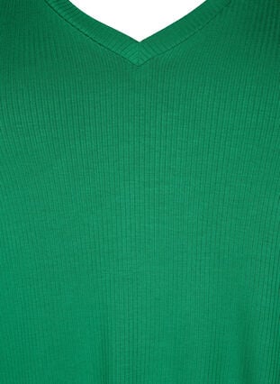 Ribatusta viskoosista valmistettu T-paita, jossa on v-pääntie, Jolly Green, Packshot image number 2
