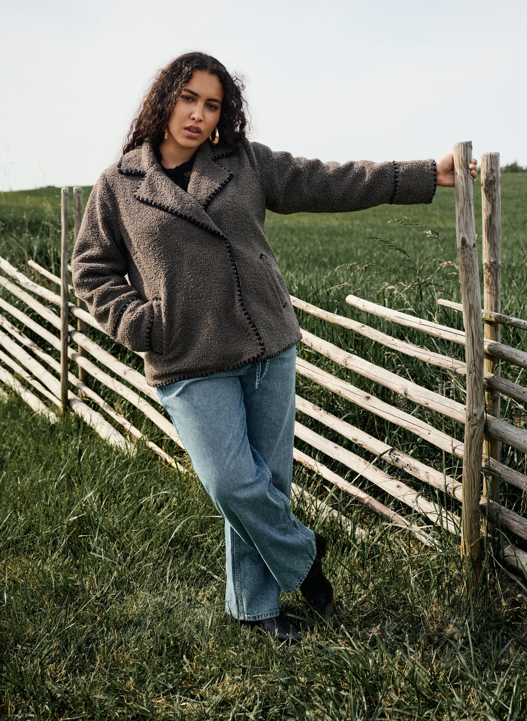 Zizzi Teddytakki kontrastiyksityiskohdilla, Ruskea, Image image number 0