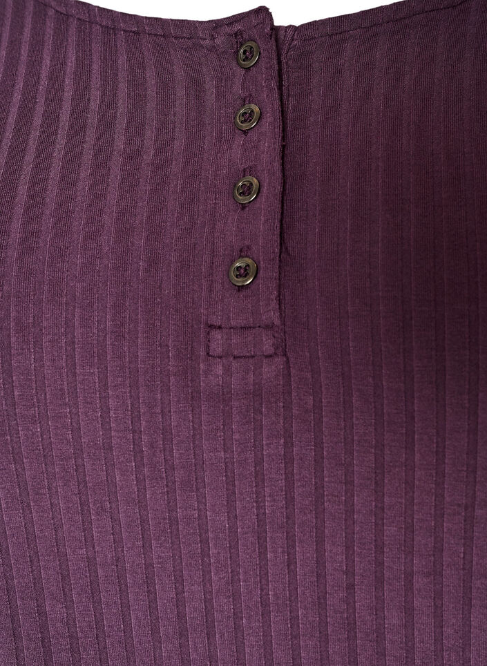 Y&ouml;paita viskoositrikoosta ribatulla pinnalla, Violetti, Packshot image number 2