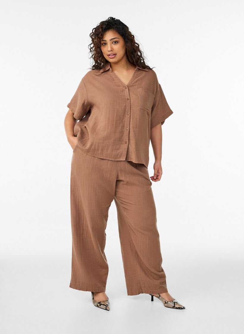 Puuvillamusliinipusero lyhyill&auml; hihoilla, Ruskea, Model