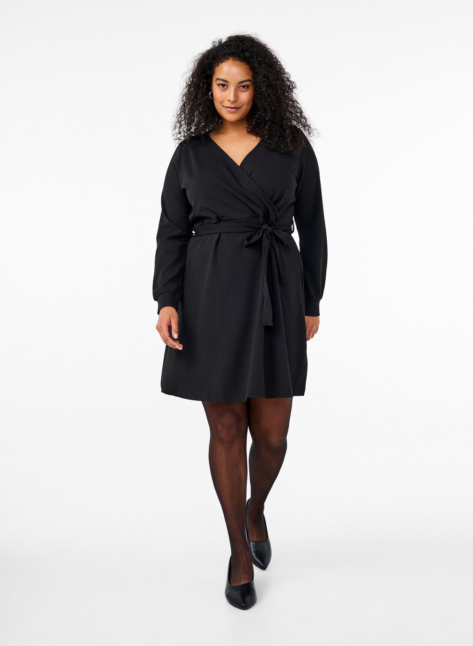 Zizzi Kietaisumekko nauhoilla, Black, Model image number 2