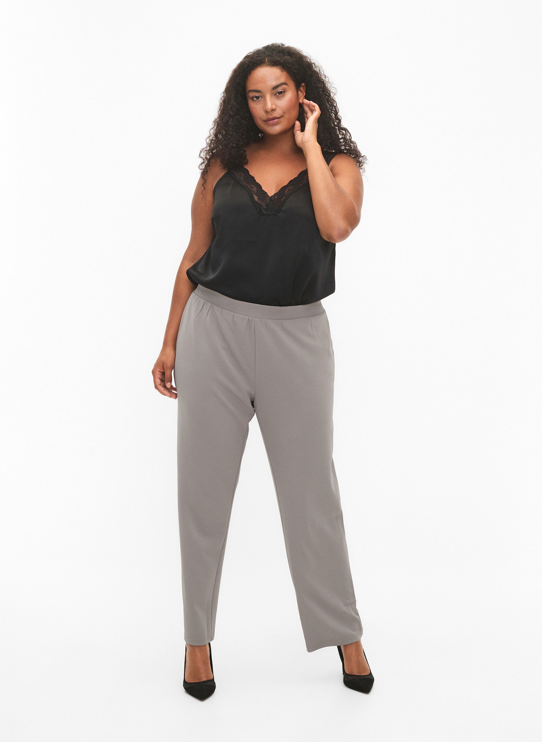 Housut suorassa mallissa, Beige, Model