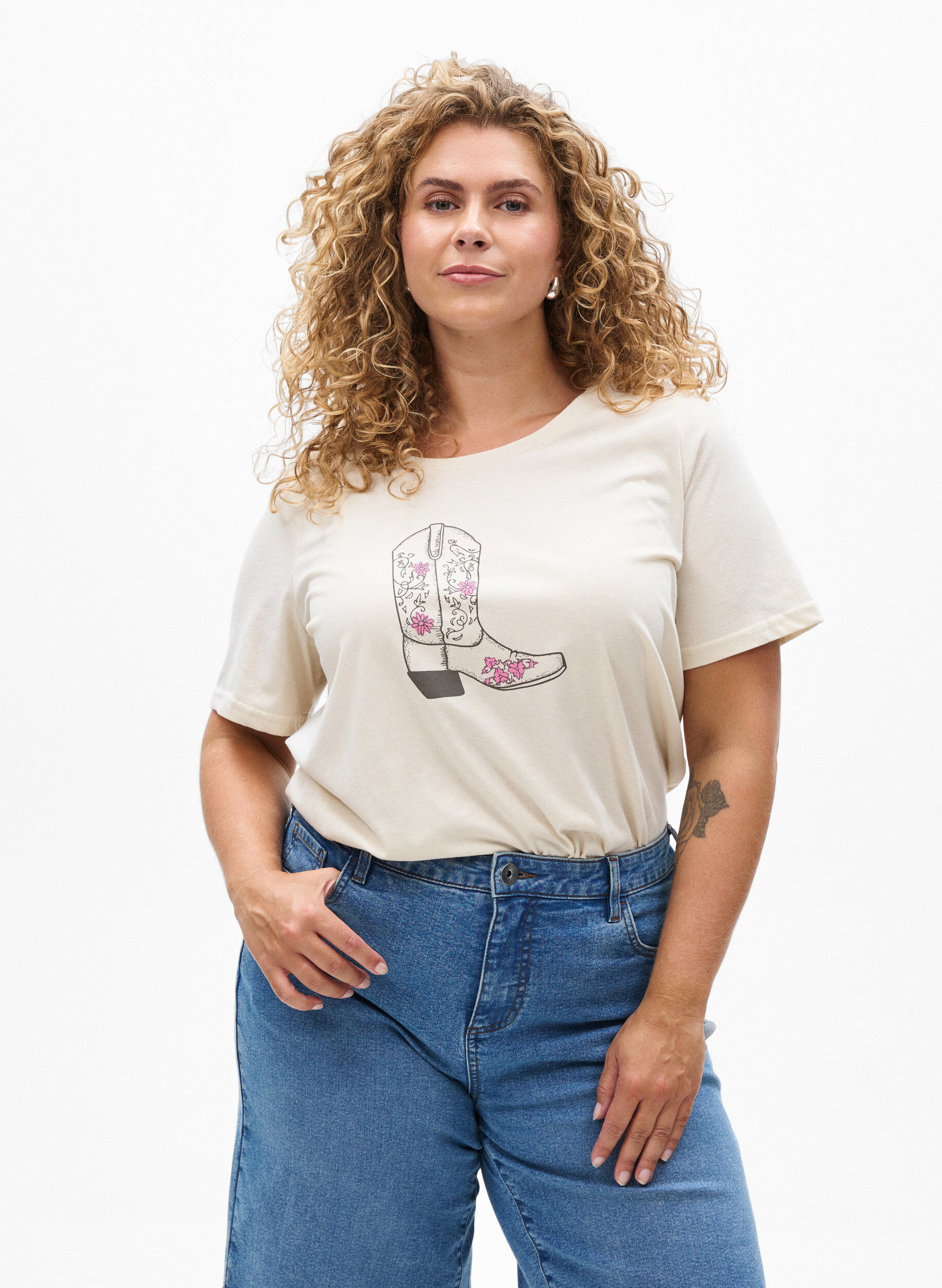 ZizziT-paita printill&auml;, Vanilja, Model image number 0