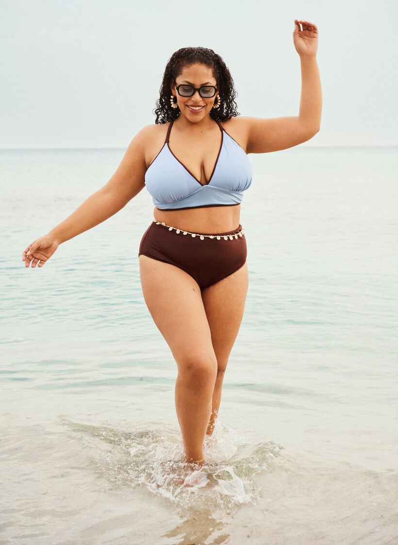 K&auml;&auml;nnett&auml;v&auml;t bikinin alaosat normaalilla vy&ouml;t&auml;r&ouml;ll&auml;, Ruskea, Image image number 0