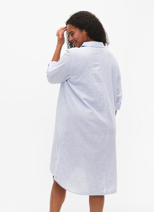Puuvillasta ja pellavasta valmistettu raidallinen mekko, Blue Stripe, Model image number 1