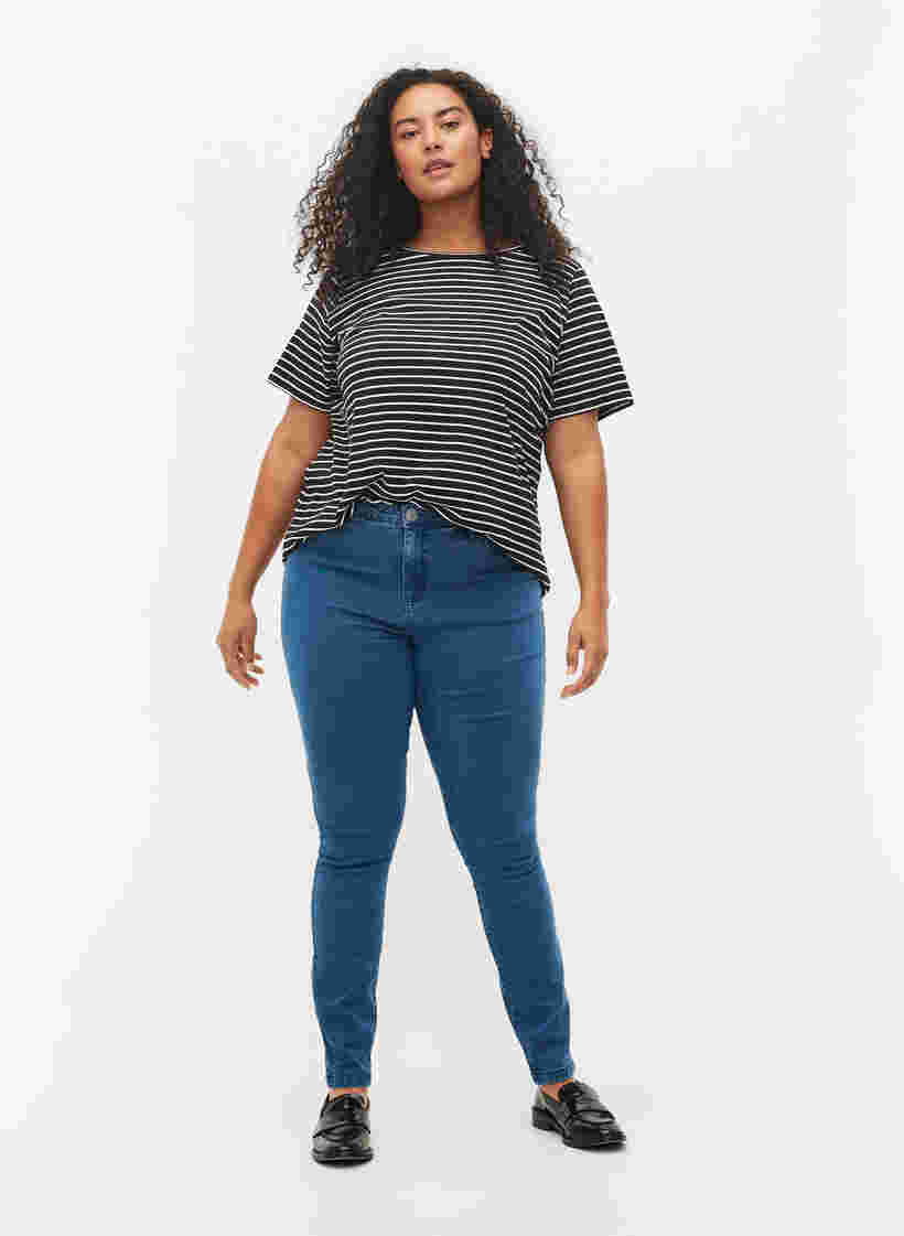 Korkeavyötäröiset super slim Amy-farkut, Mid Blue, Model image number 0