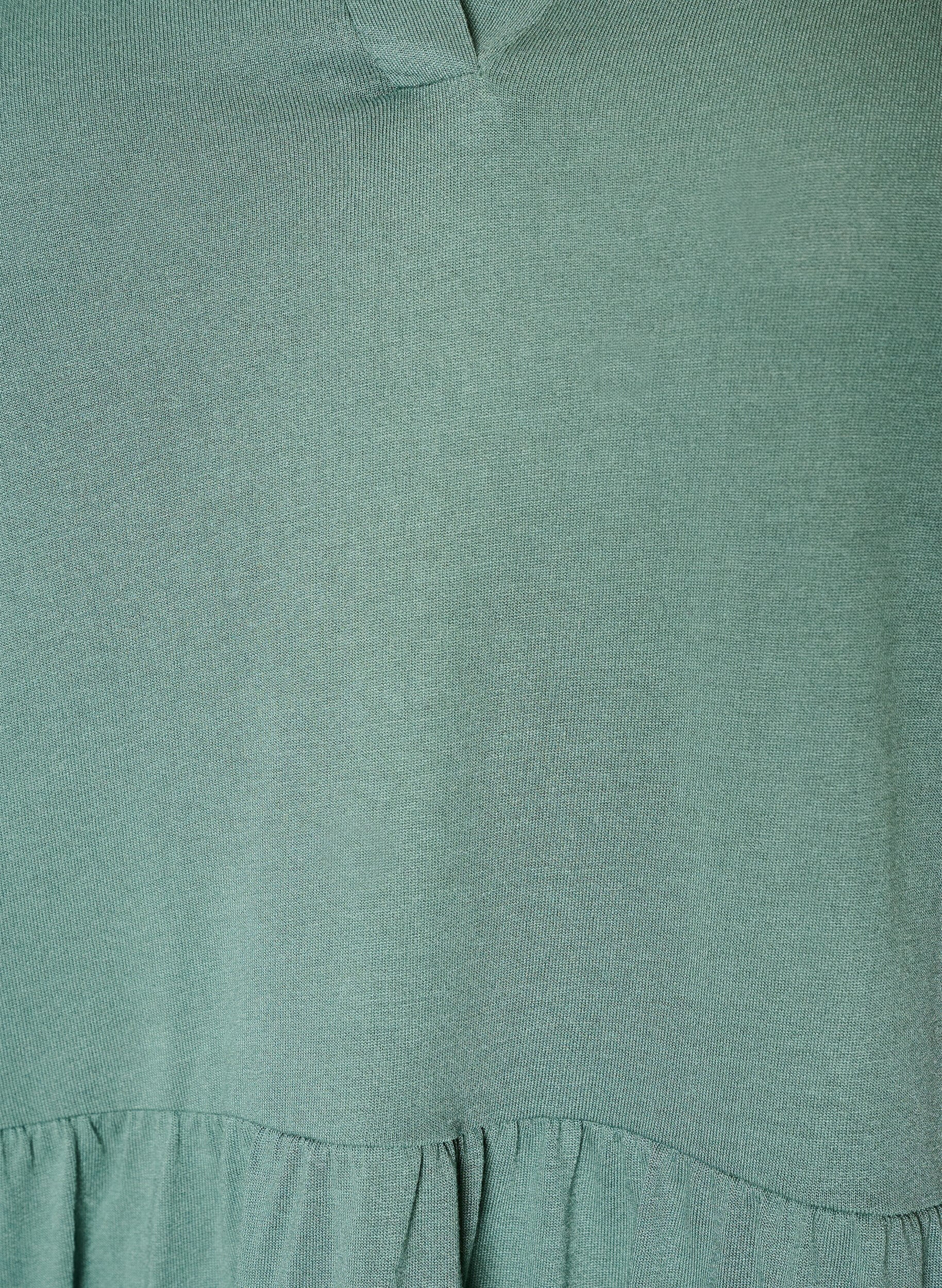ZizziJerseymekko pitsiyksityiskohdilla ja kerrostetulla helmalla, Vihre&auml;, Packshot image number 2