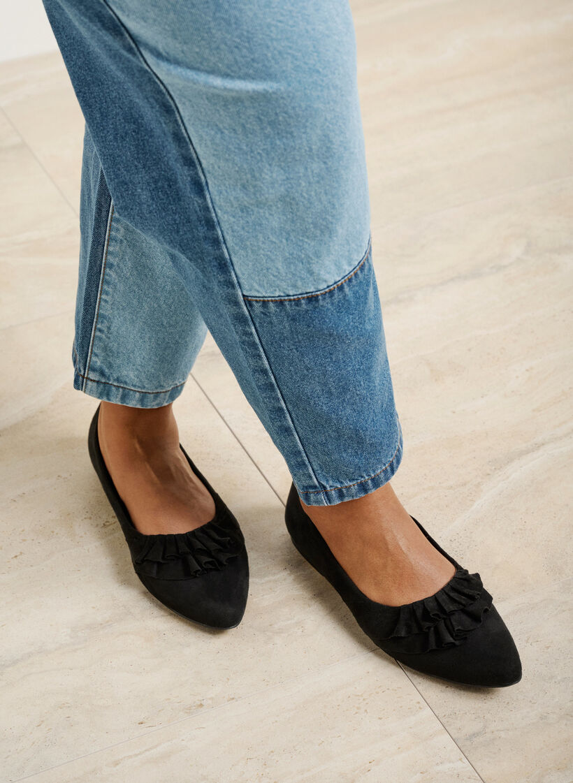 Ballerinat, joissa on leveä istuvuus ja röyhelöitä, Black, Image image number 0