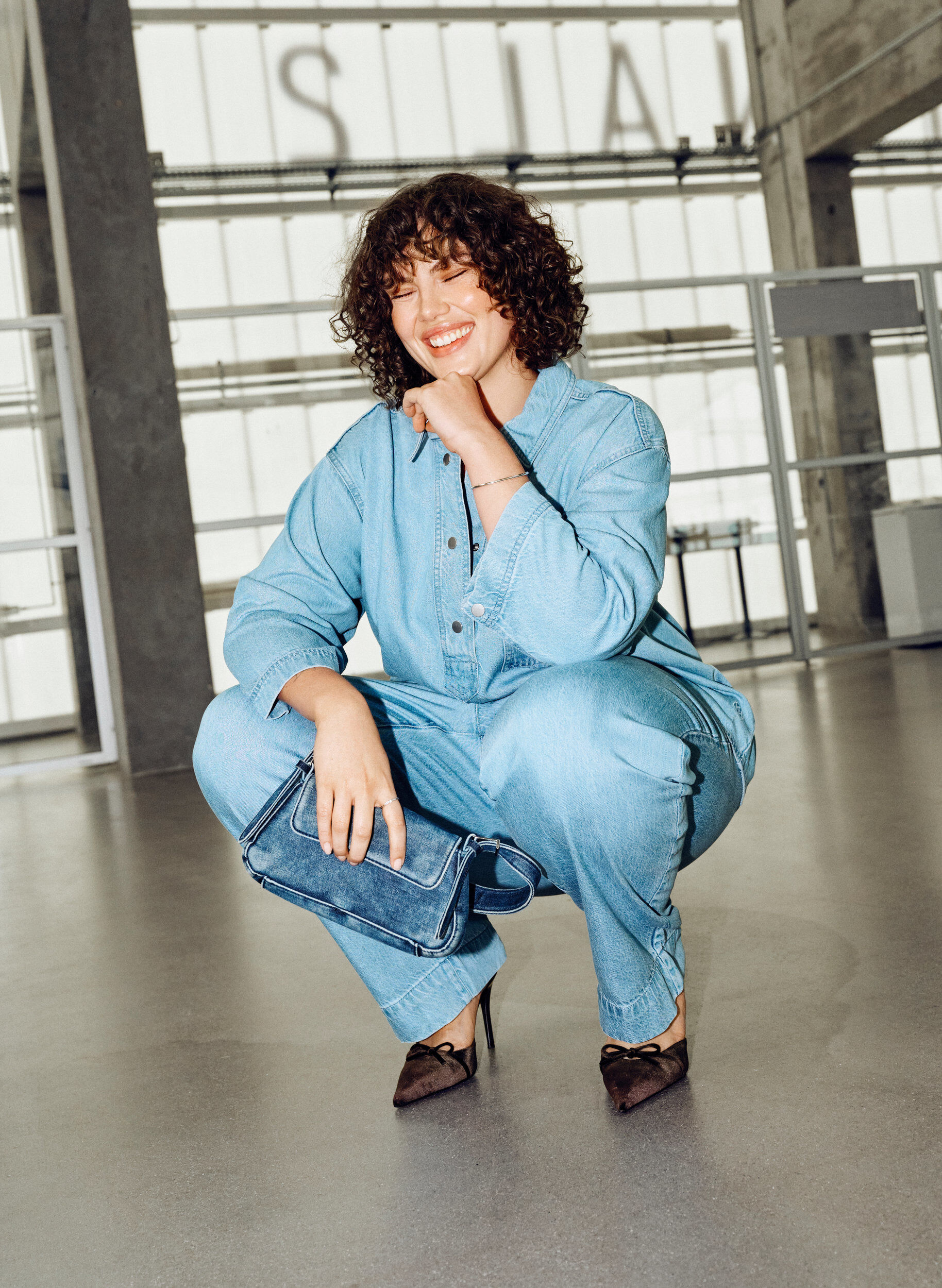 Zizzi V&auml;lj&auml; denimipaita 3/4-hihoilla, Sininen, Image image number 0