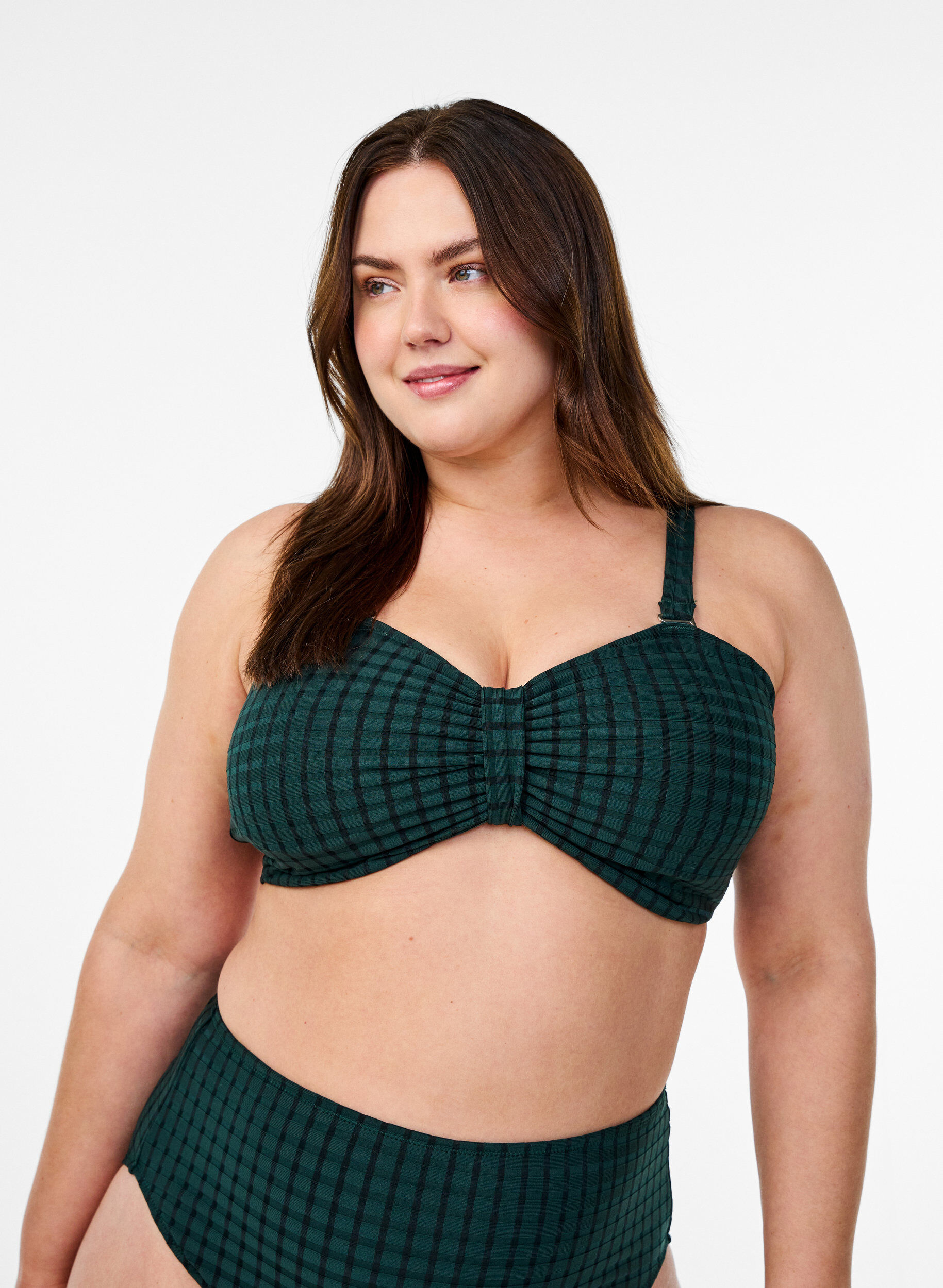 Ruudullinen bikiniyl&auml;osa irrotettavilla olkaimilla, Vihre&auml;, Model