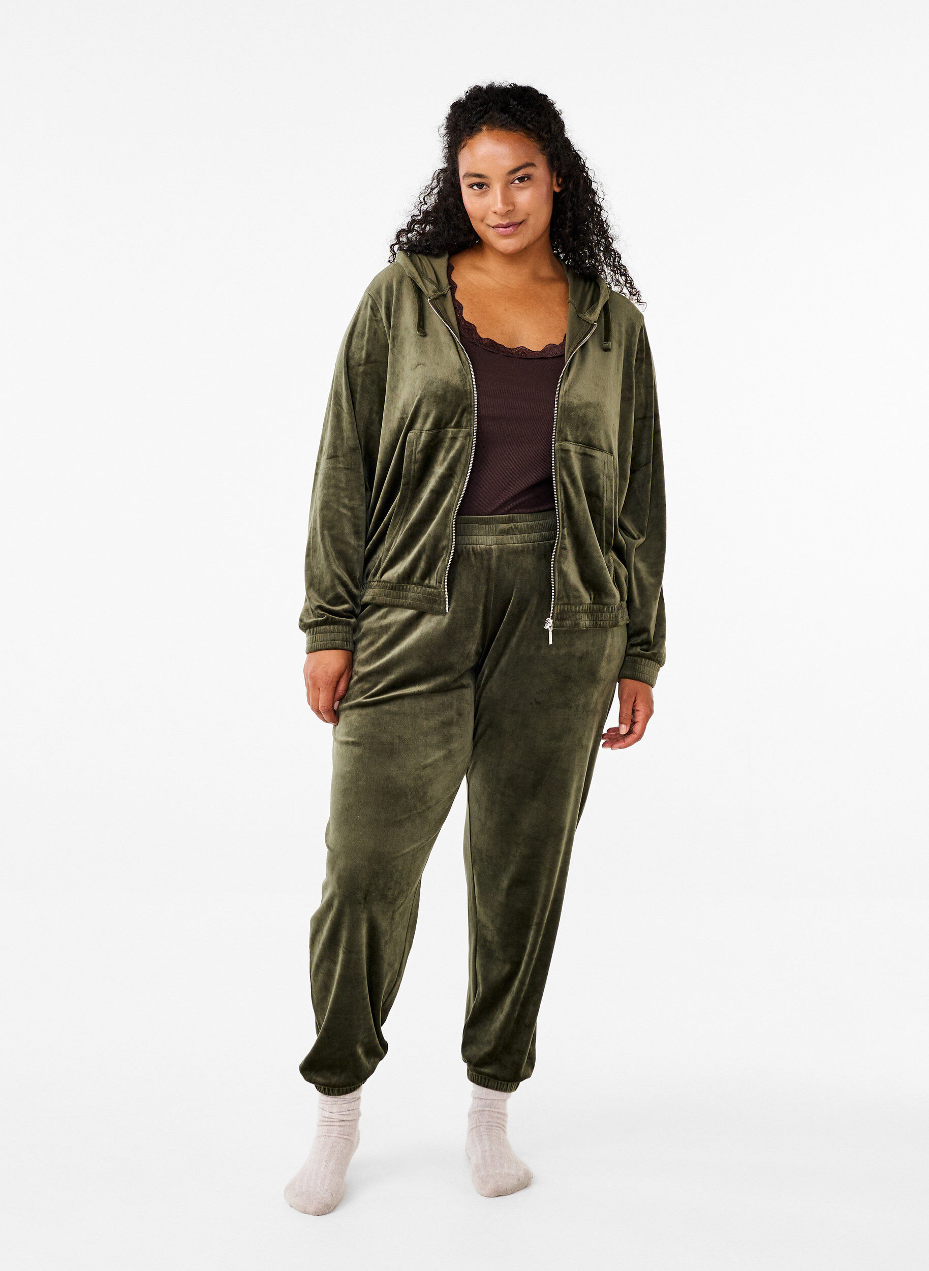 ZizziV&auml;lj&auml;t samettihousut, Vihre&auml;, Model image number 0