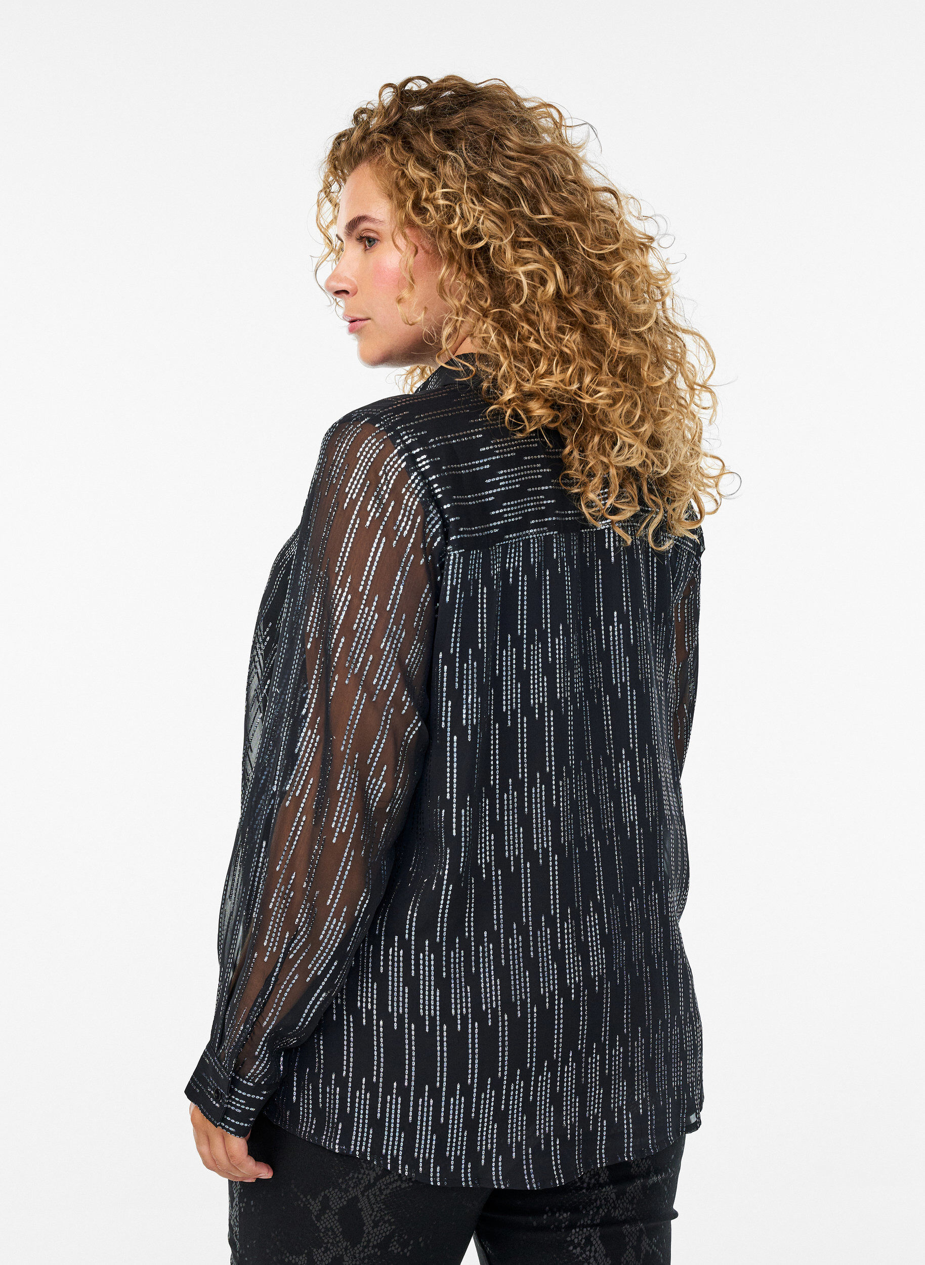 Zizzi Paita kimaltelevalla kuviolla, Musta, Model image number 2