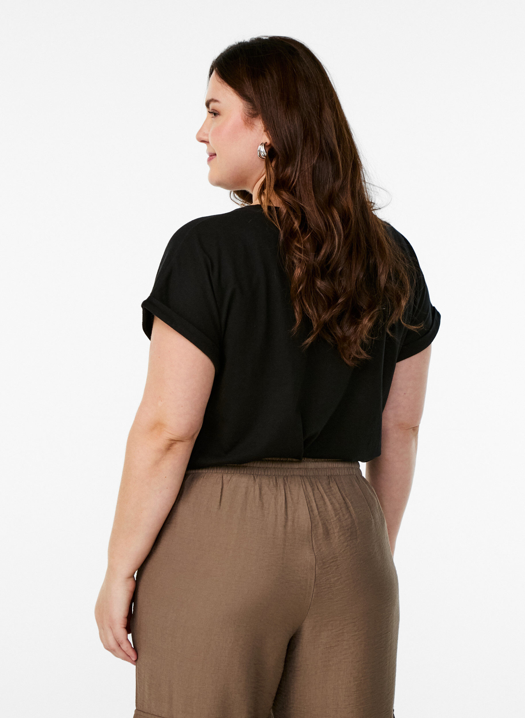 Zizzi Lyhythihainen t-paita puuvillasekoitteesta, Musta, Model image number 2