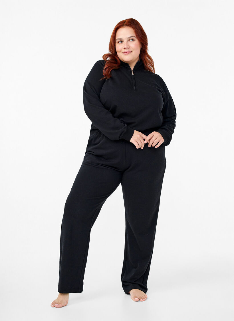 Korkeakauluksinen vetoketjullinen collegepusero, Musta, Model image number 1