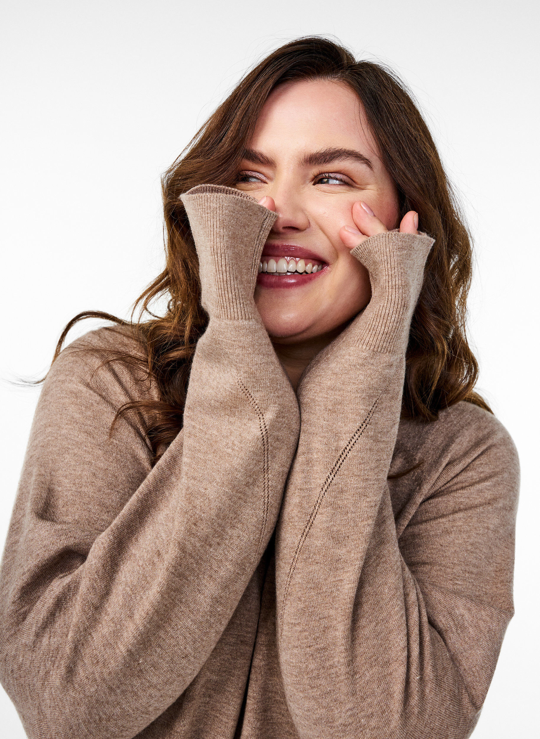 Zizzi Neulepusero py&ouml;re&auml;ll&auml; p&auml;&auml;ntiell&auml; ja neulospinnalla, Ruskea, Image image number 0