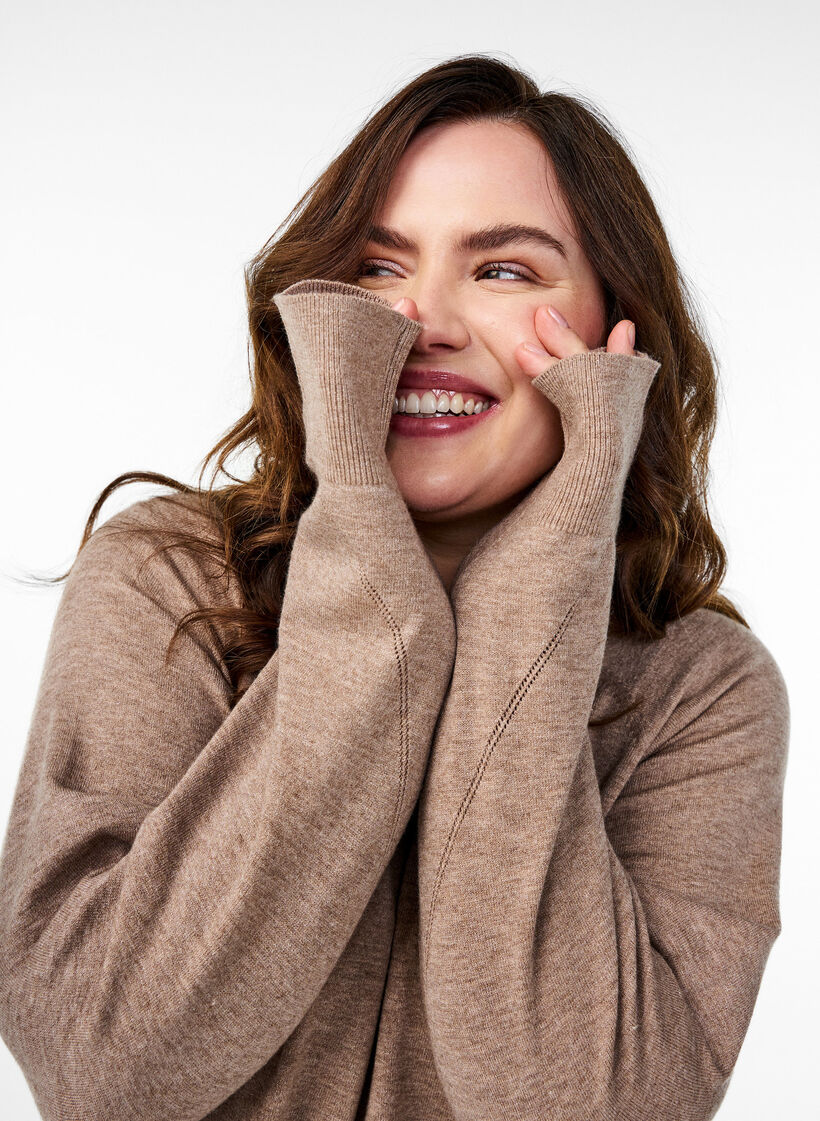 Neulepusero pyöreällä pääntiellä ja neulekuviolla., Ruskea, Image image number 0