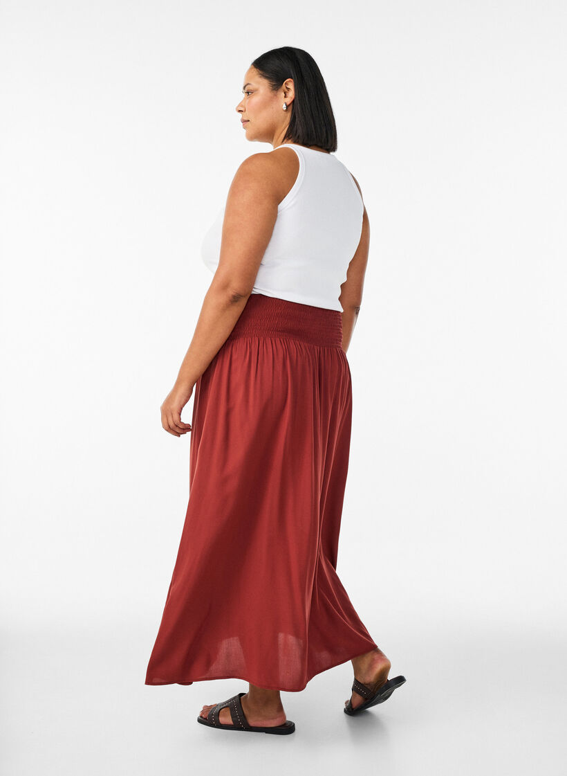 Viskoosista valmistettu rypytetty maksihame, Punainen, Model image number 1