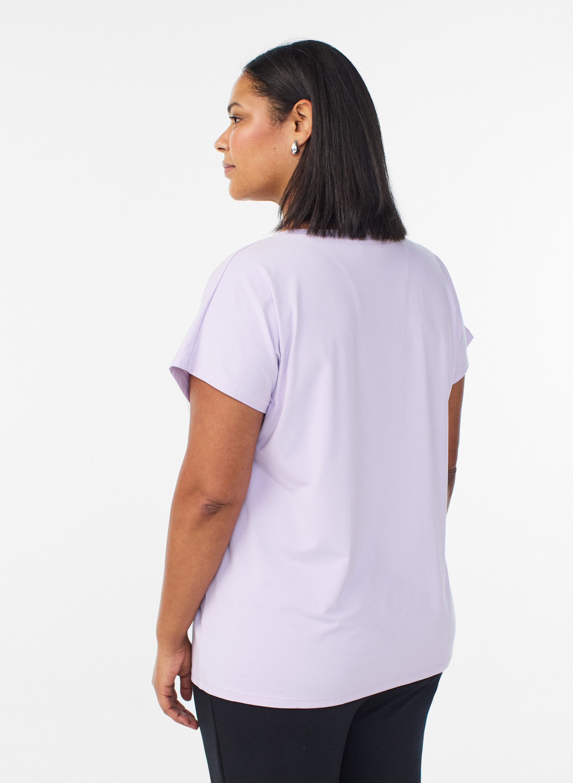 ZizziV&auml;lj&auml; treenipaita, jossa on V-p&auml;&auml;ntie, Violetti, Model image number 2