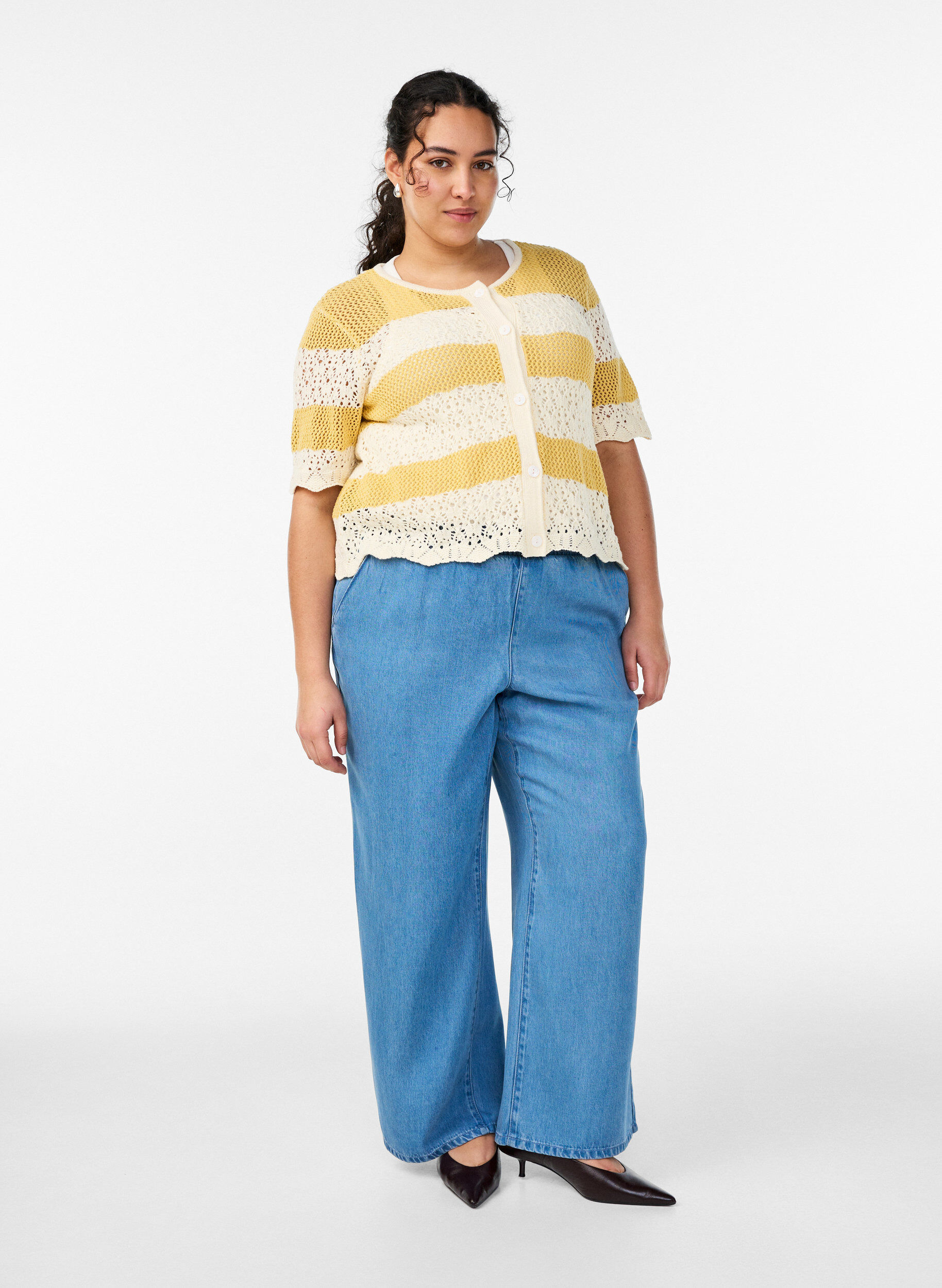 Zizzi Neulottu neuletakki reik&auml;kirjailulla ja raidoilla, Keltainen, Model image number 1