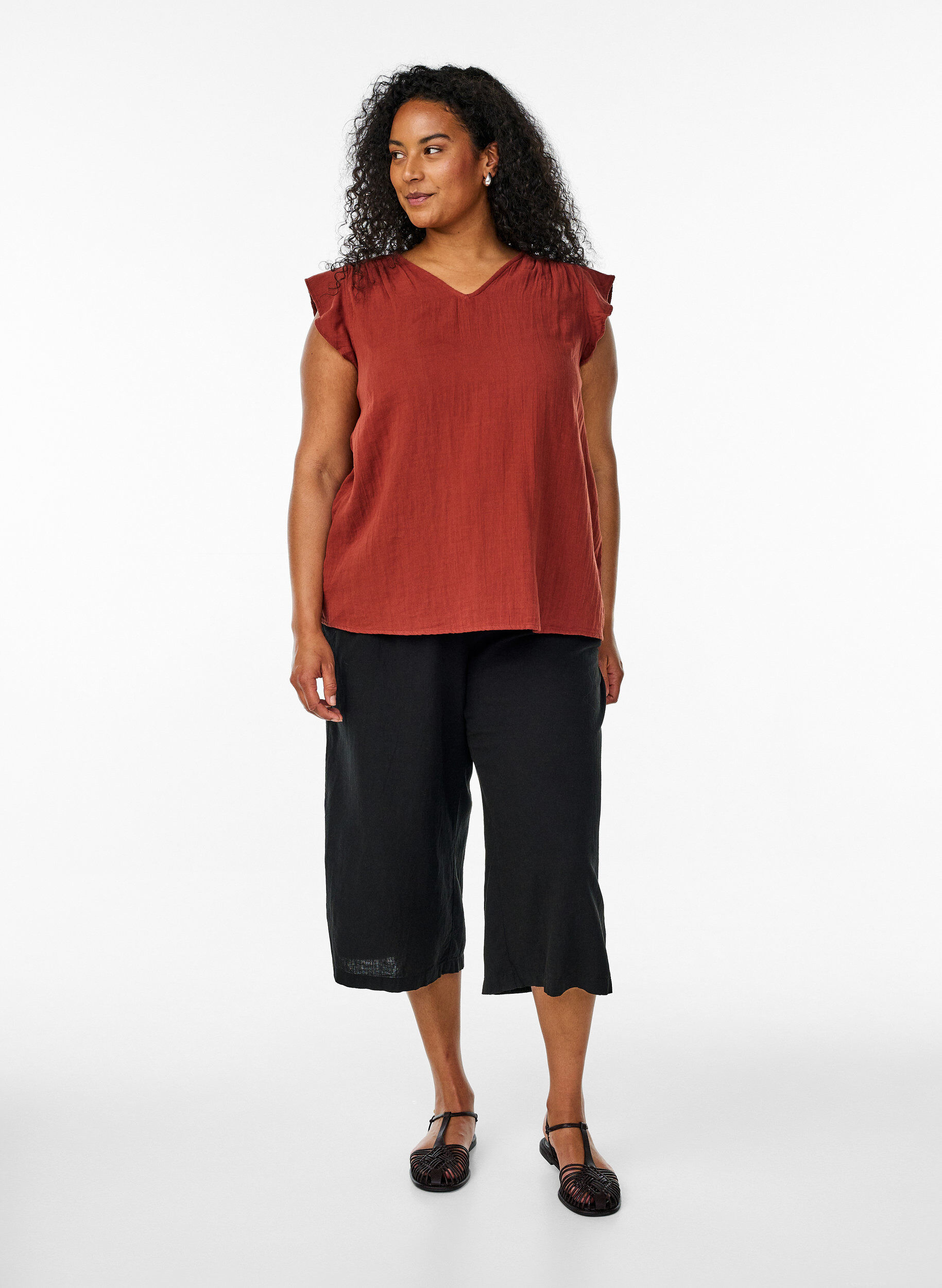 ZizziHihaton toppi puuvillamusliinista, jossa on r&ouml;yhel&ouml;it&auml;, Punainen, Model image number 1