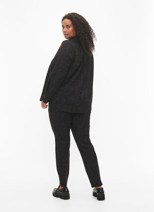 Viskoosista valmistetut housut, joissa on sävy sävyyn -kuvio, Black, Model image number 1