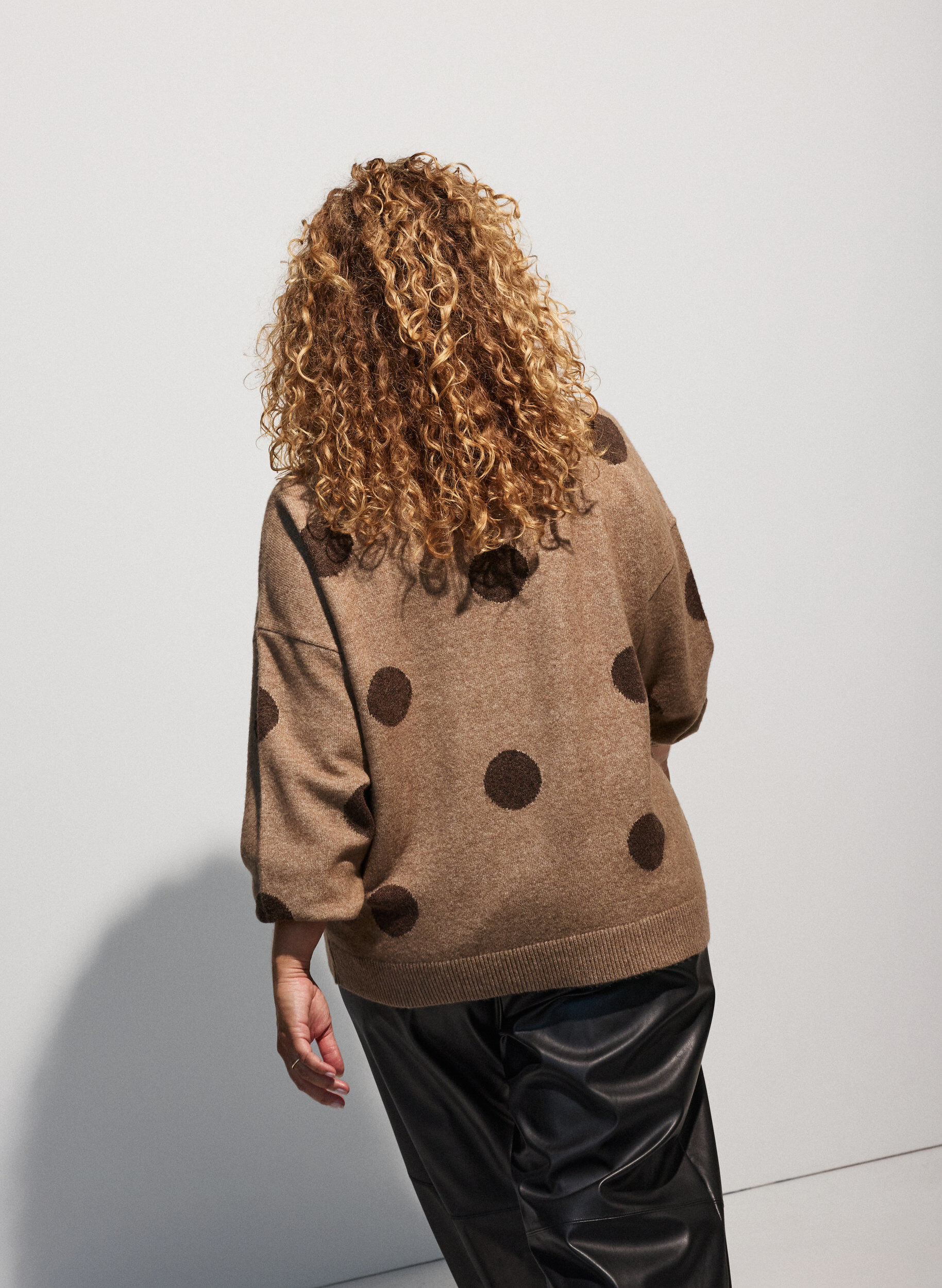 ZizziNeulepusero pilkkukuviolla, Ruskea, Model image number 3
